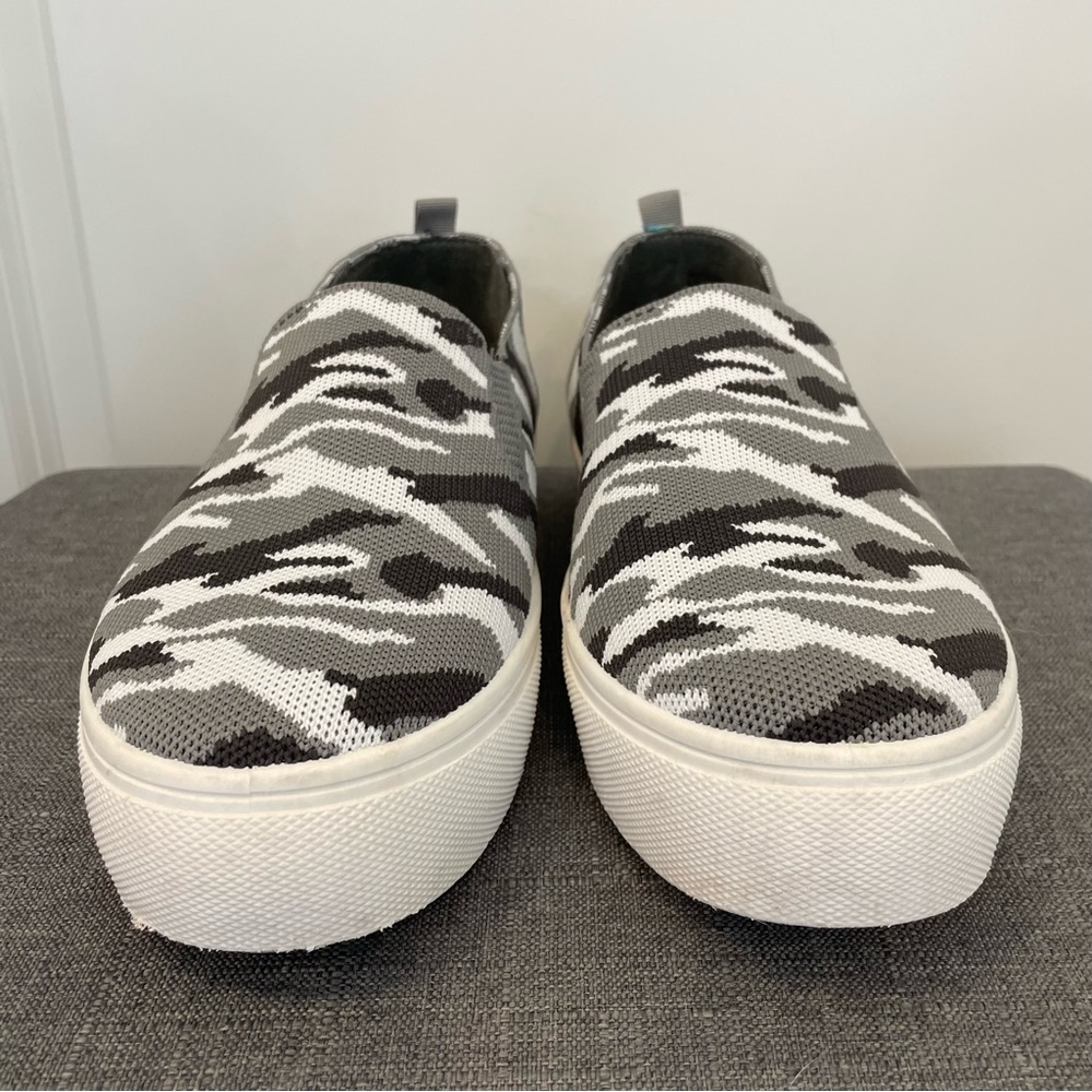STEVE MADDEN Maygee Knit Slip On Platform Sneakers - Gray Camo, size 9.5 - Picture 3 of 12